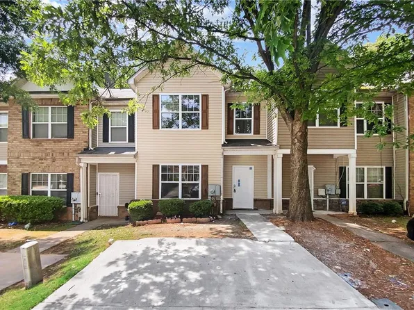 1748 Broad River Rd, College Park, GA 30349