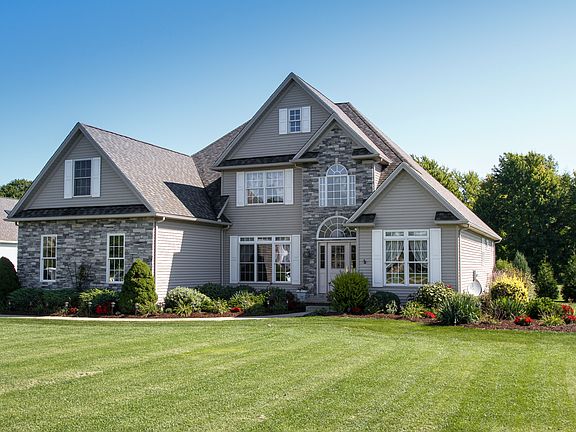 3rd image of 19635 Rolling Brook Ln