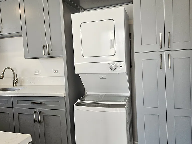 1412 Kewalo St #406 — Photo 10