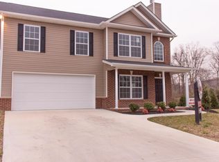 2202 Madeline Vine Ln, Knoxville, TN 37931