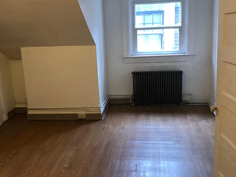 750 Broughton St #3 — Photo 3