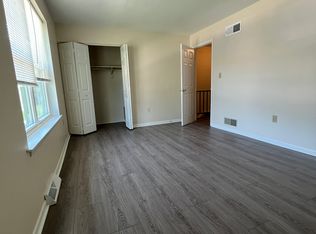1687 Long Dr, York, PA 17406