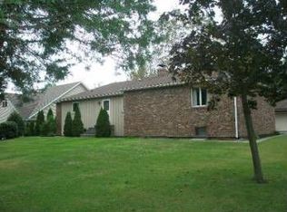 40036 N Rena Ave, Antioch, IL 60002