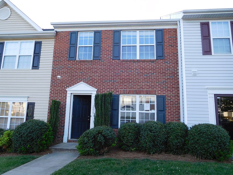 1st image of 206 Heritage Creek Way