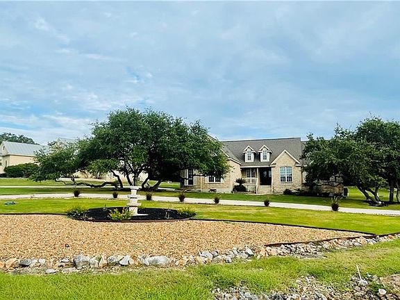 3rd image of 210 River Chase Way