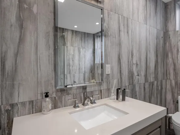 2107 Avenue N image 57 of 58