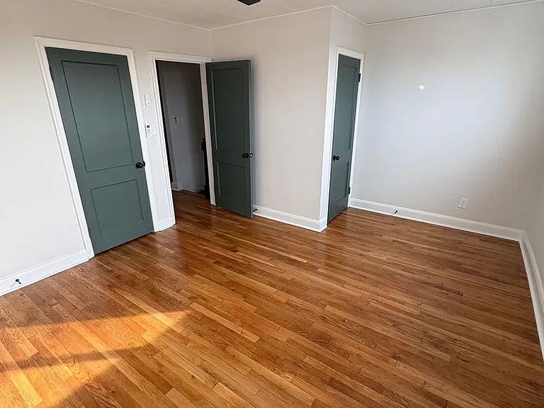 4400 Asbury Ave — Photo 12