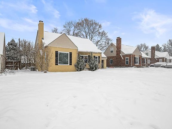 3rd image of 2026 Jervis Rd