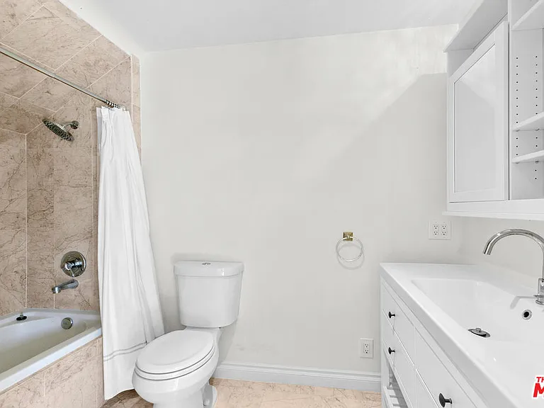 5958 Busch Dr — Photo 32