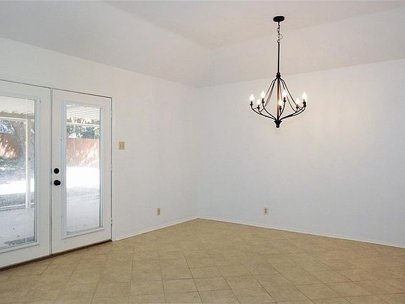 3rd image of 16663 Shadyridge Dr