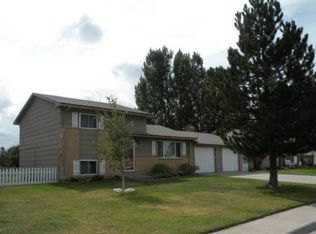 4009 Rio Verde St, Cheyenne, WY 82001