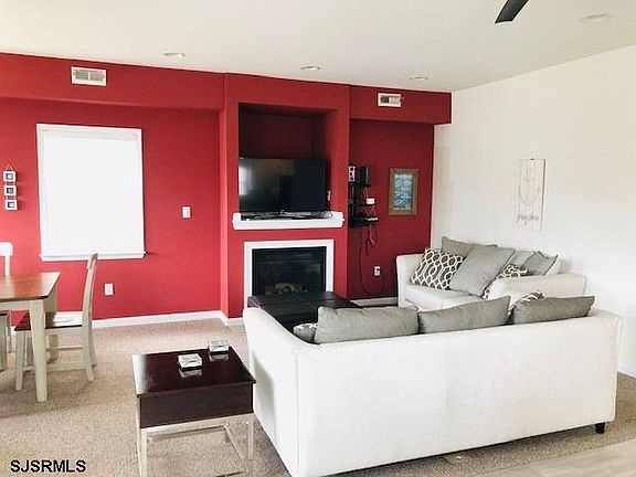 5th image of 400 West Ave APT 1