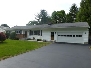 13 Walter Dr, Saratoga Springs, NY 12866