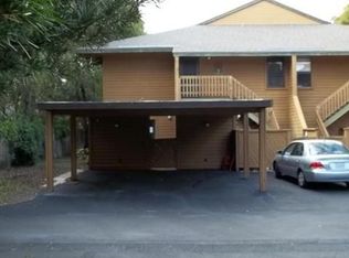 907 Lennox Rd W, Palm Harbor, FL 34683