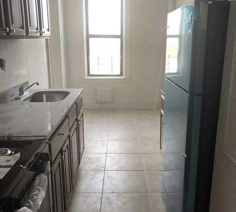 1st image of 4315 45th St APT 6B