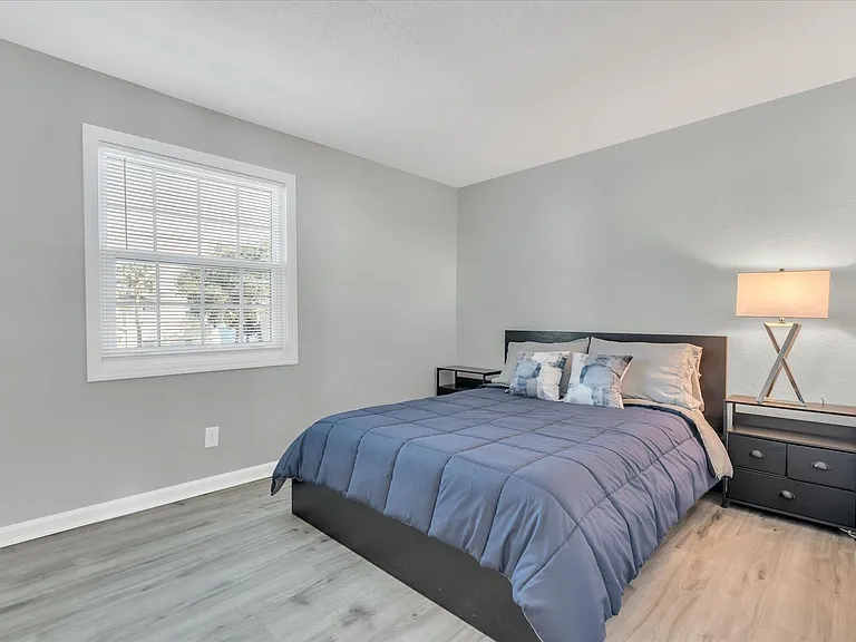102 Pompano Dr SE #C — Photo 20