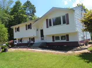 34 Ball Pond Rd, Danbury, CT 06811