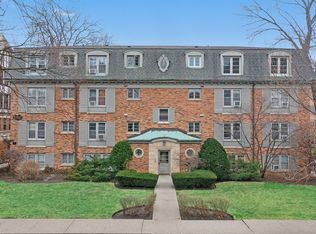 1923 Sherman Ave APT 1S, Evanston, IL 60201
