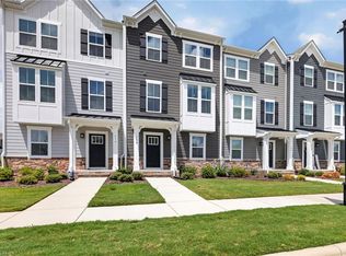 208 Fost Blvd, Moyock, NC 27958