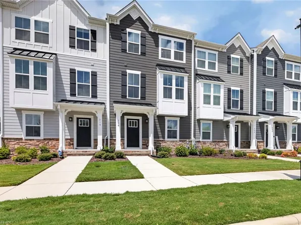 208 Fost Blvd, Moyock, NC 27958