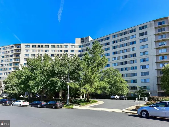 1200 N Nash St, Arlington, VA