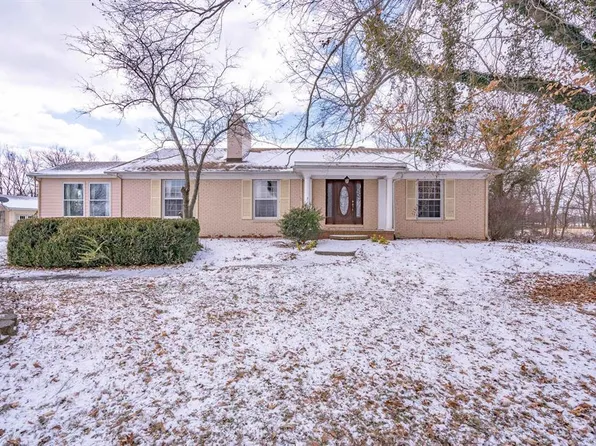 7900 Laketown Rd, Owensboro, KY 42301