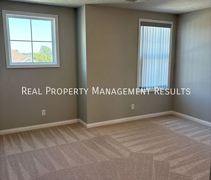 4817 White Chapel Dr — Photo 17