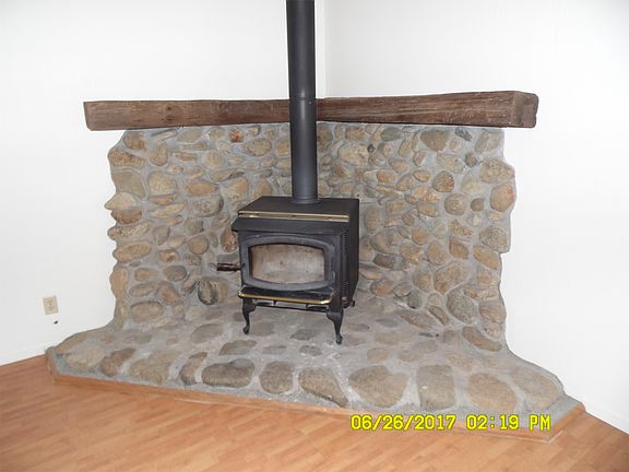 3rd image of 22366 Ponderosa Dr