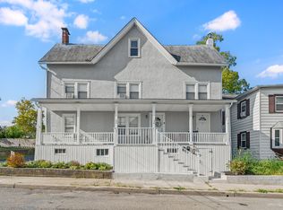 34 Hamilton St, Newton, NJ 07860