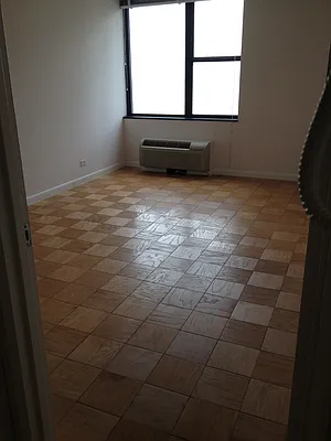 Rented by Realty Operations Group | media 2
