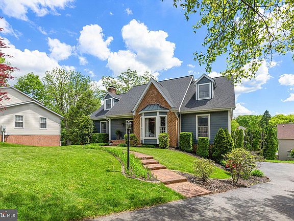3rd image of 1532 Dalton Pl