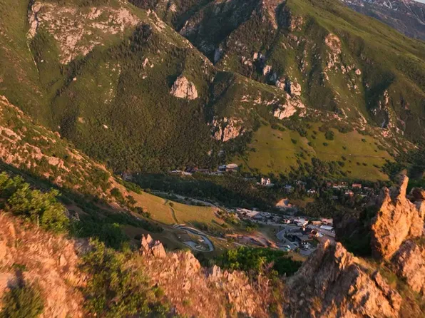 4171 E Canyon Estate Dr, Salt Lake City, UT 84121