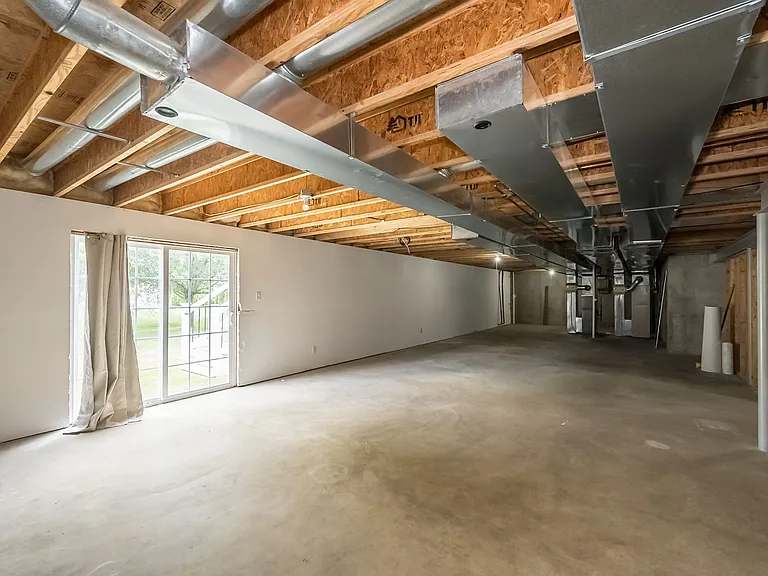 1111 Landing Place Dr — Photo 35