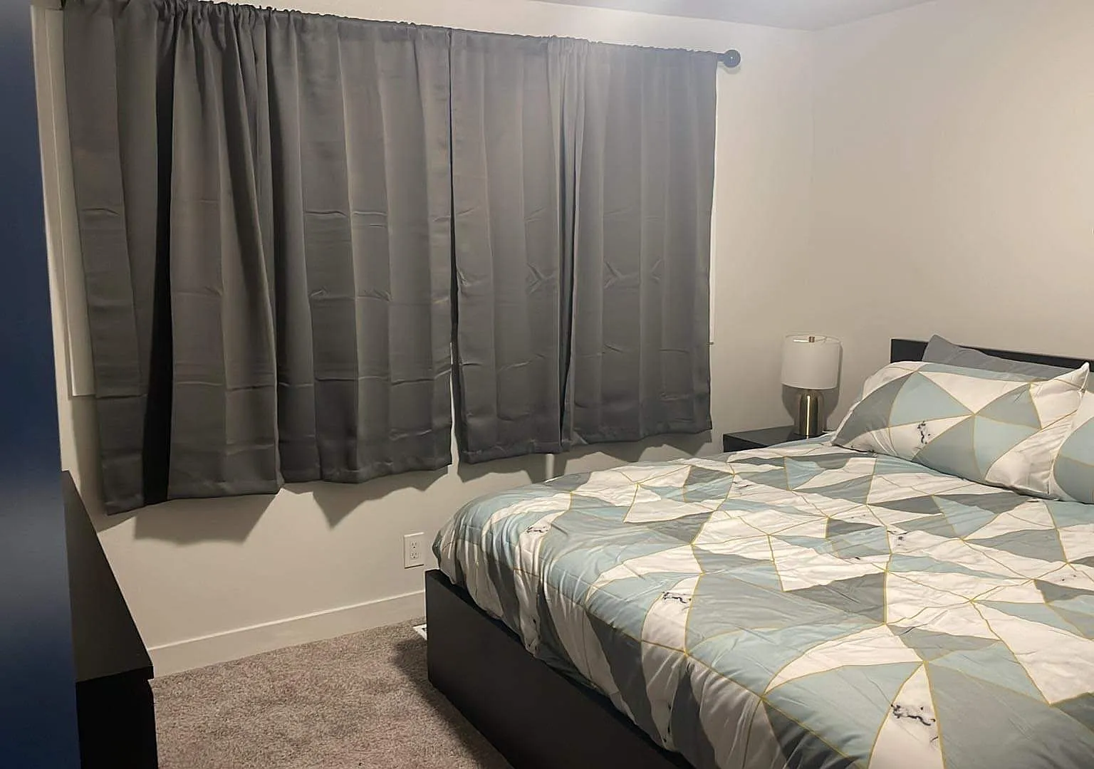4 bed, 1340 sqft, $950 — Photo 1