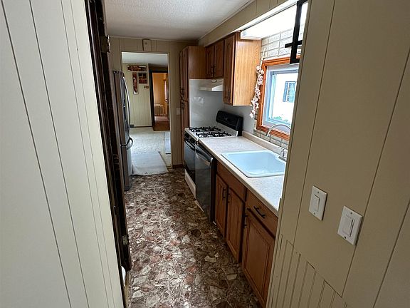 5th image of 10315 W Greenfield Ave