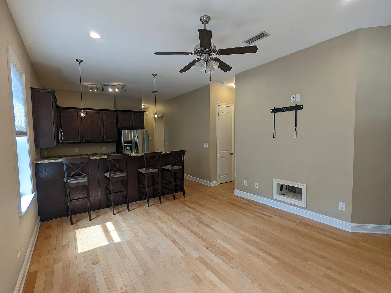 3015 E Gadsden St — Photo 4