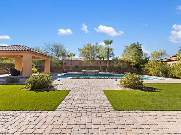 8945 Arcadia Heights St, Las Vegas, NV 89113