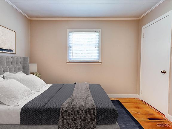 4th image of 2741 E Long Ave