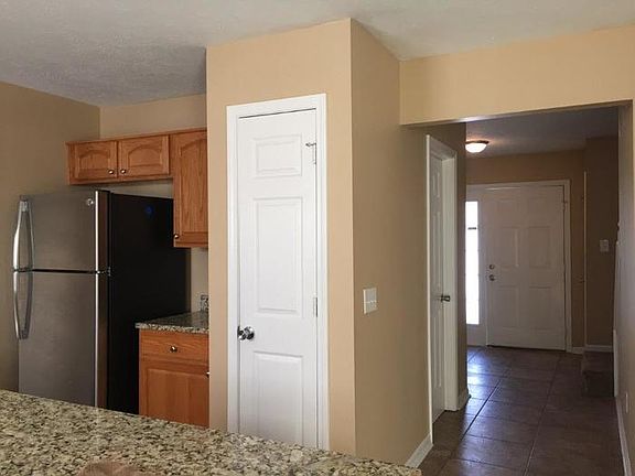 3rd image of 11117 Deer Valley Dr