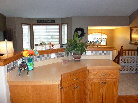 5th image of 954 Homestead Ct