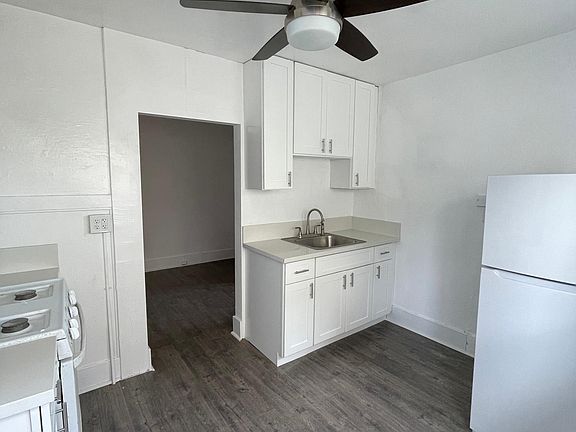 5th image of 2916 Logan Ave