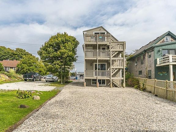3rd image of 155 Main St