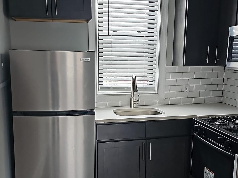 Kitchen off the main room