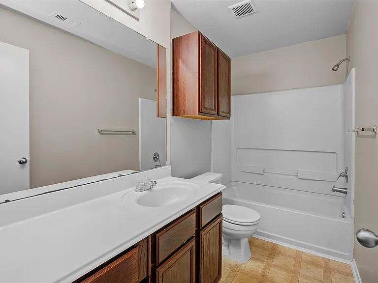 4226 Richmeadow Dr — Photo 24