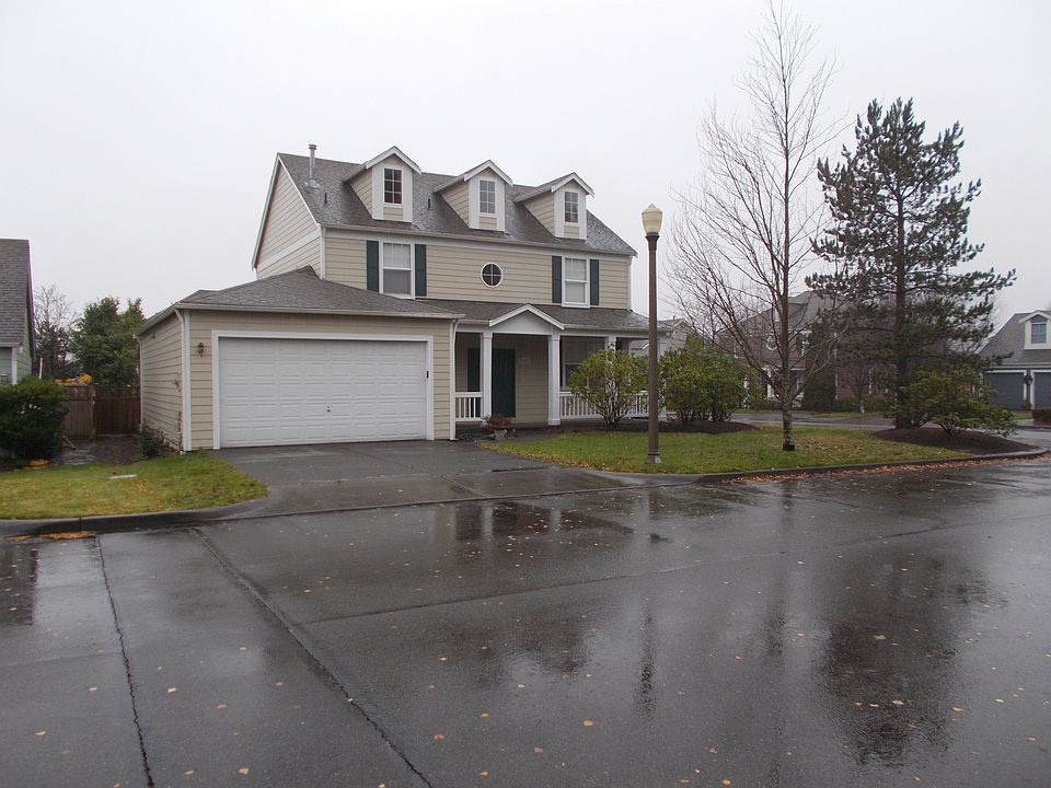 Corner lot, low traffic