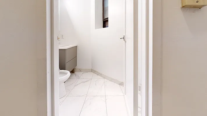 Rented by Bond New York | media 56