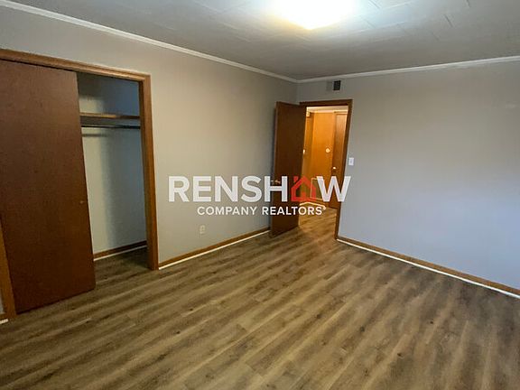 5th image of 110 E 7th St APT 1