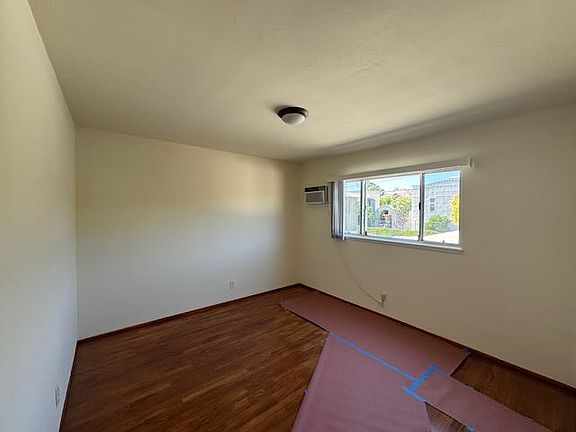 3rd image of 1125 Huntington Dr APT D