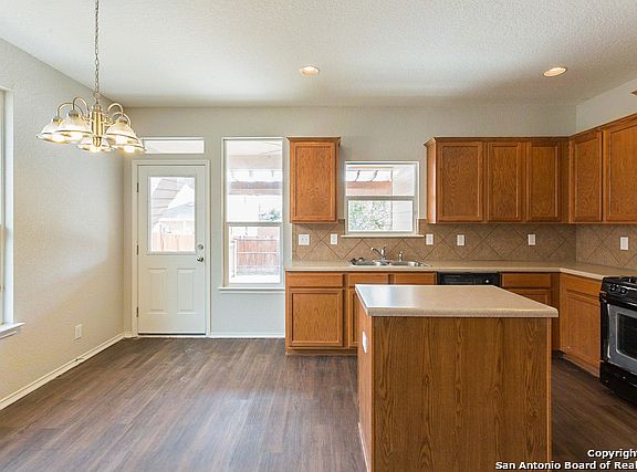 2nd image of 6706 Shamrock Way
