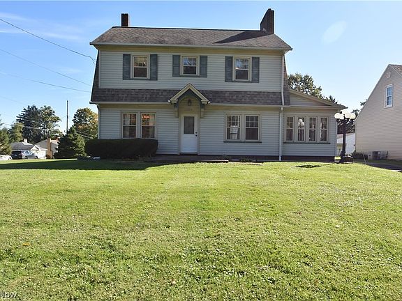 2nd image of 774 N Main St